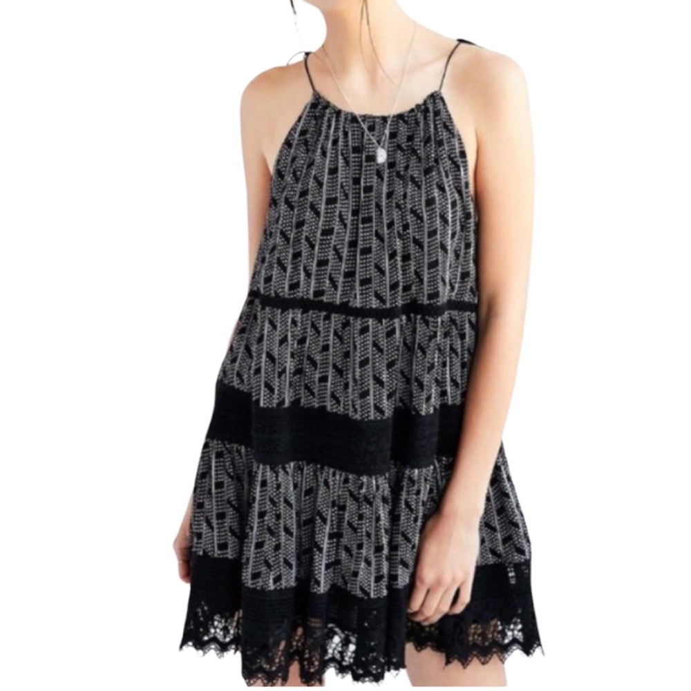 Urban Outfitters Kimchi Blue Lace Baby Mini Tassel Swing Casual Dress Size XS